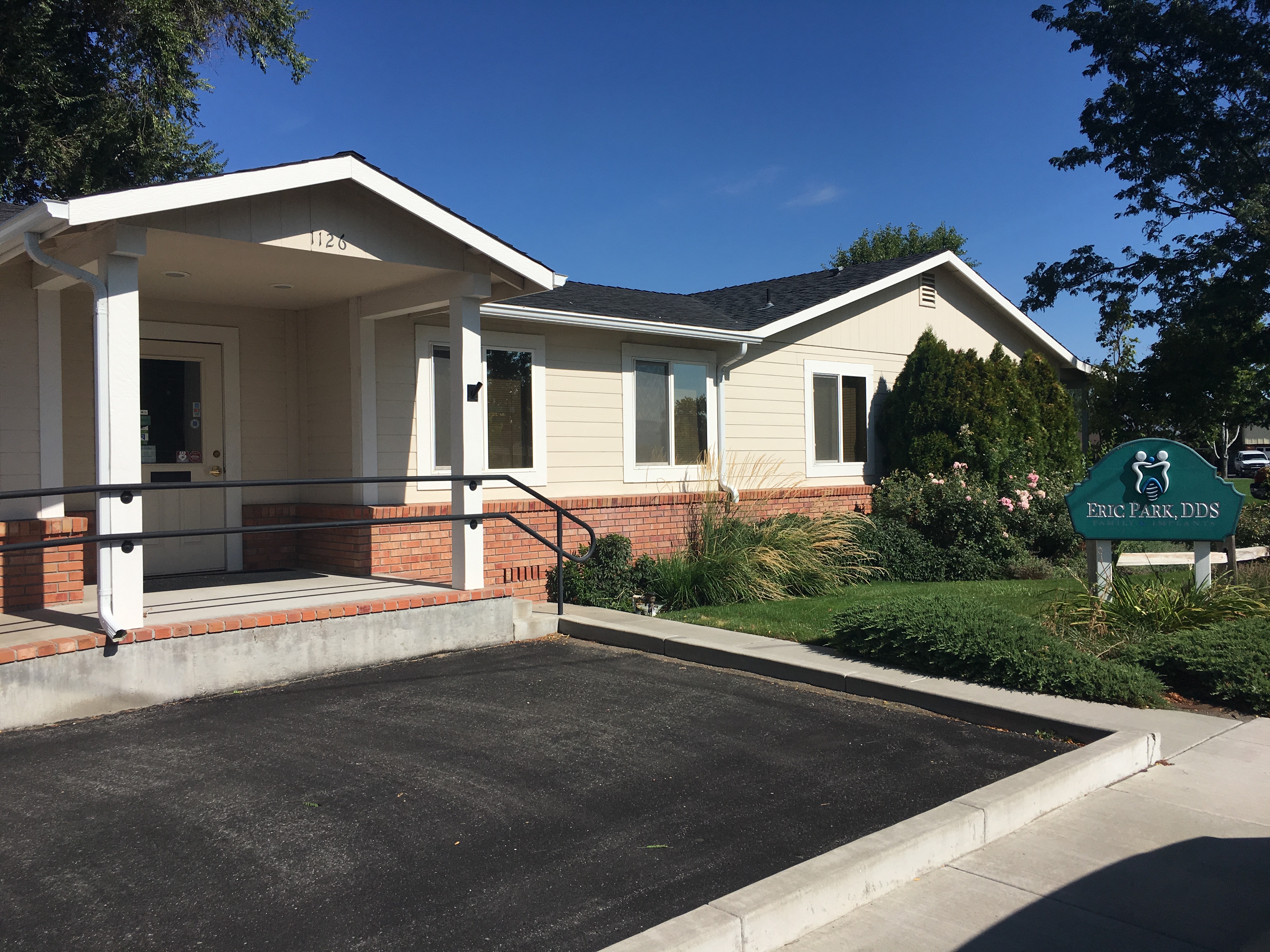 Eric S Park, DDS